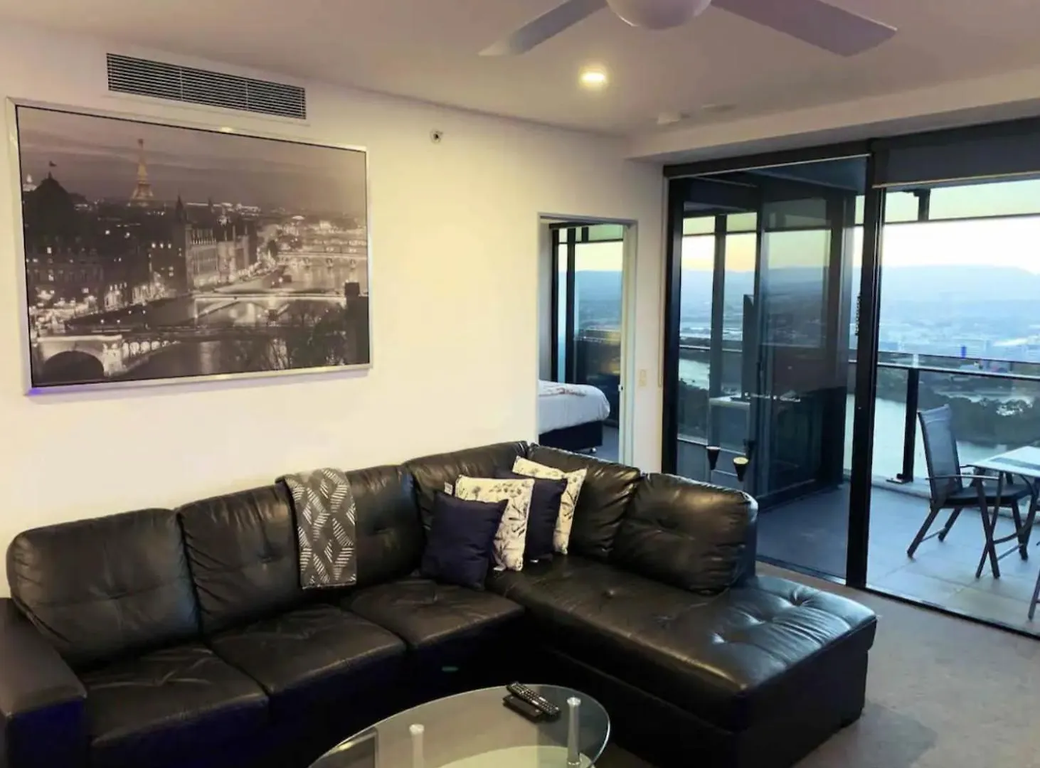 Beach Mountain View Sleeps 6 Surfers Paradise 2 Bed 2 Bath Circle On Cav & Hilton Surfers غولد كوست شقة